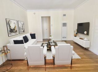 422 S Maple Dr APT 2, Beverly Hills, CA 90212