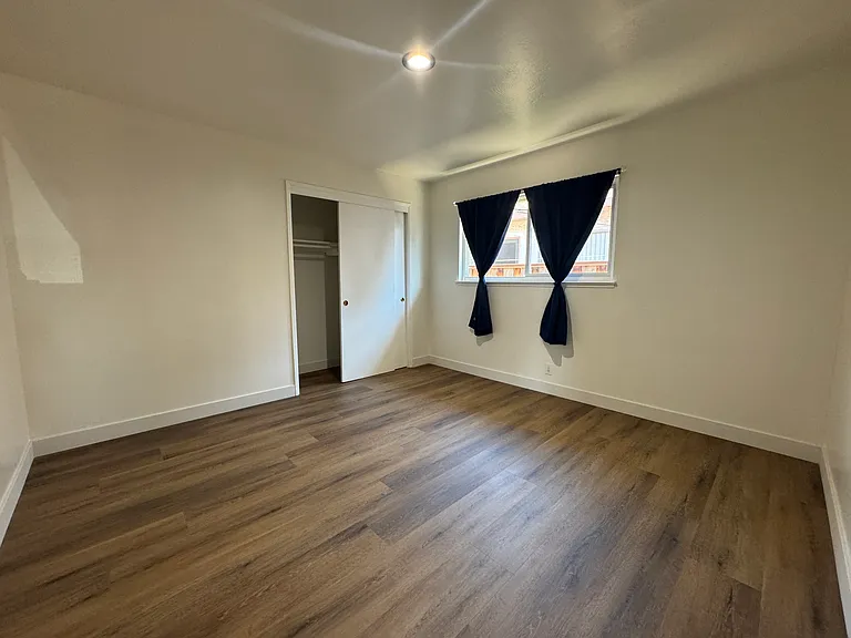 86 Eastwood Ct — Photo 6