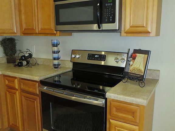 5th image of 1021 Aster Dr