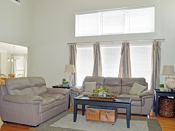 4th image of 5204 Sassafras Dr