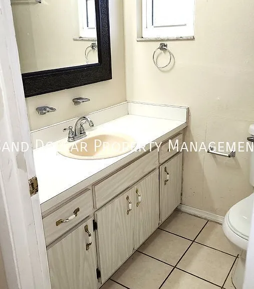 2324 Otis Ave — Photo 6
