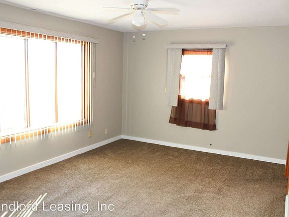 2nd image of 4028 Meadow Ln