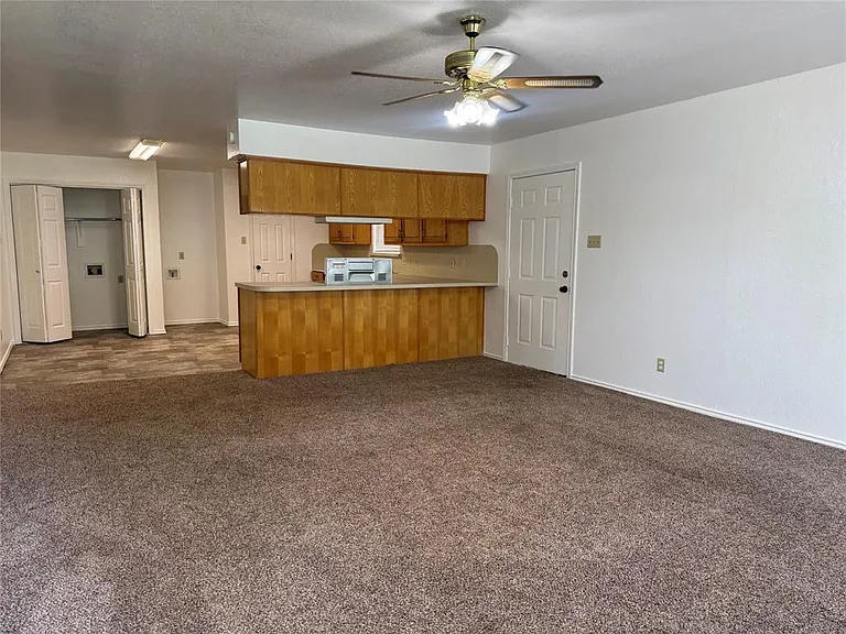 2189 Island Byu — Photo 4
