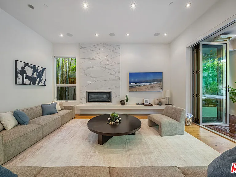 6359 Colgate Ave — Photo 8