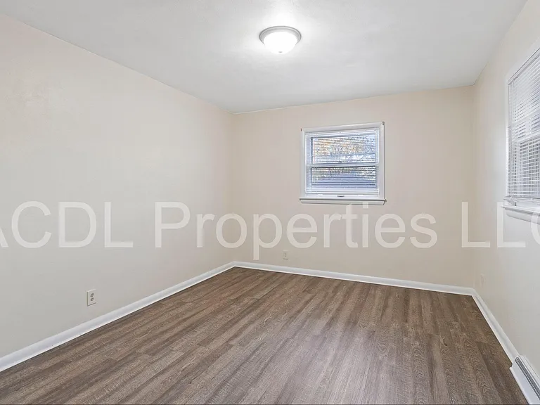 1564 S 74th St — Photo 10