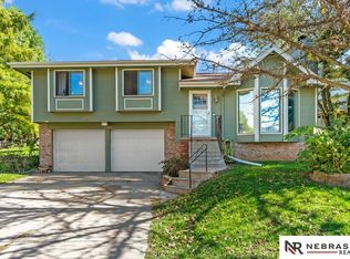 11705 Amos Gates Cir, Bellevue, NE 68123