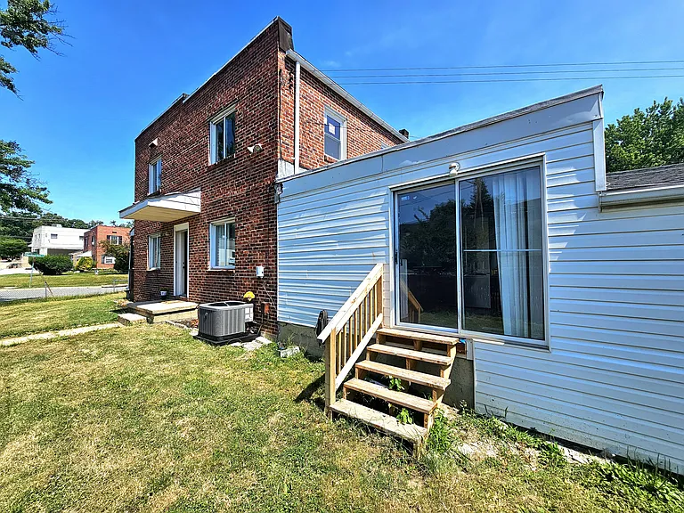 8501 Chestnut Oak Rd — Photo 3