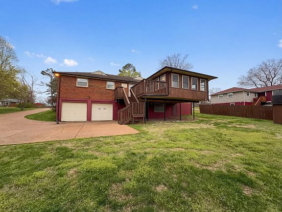 5th image of 823 Apple Valley Rd