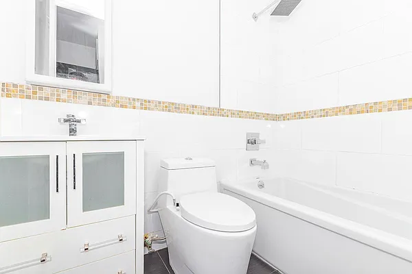 Rented by MySpaceNYC | media 17