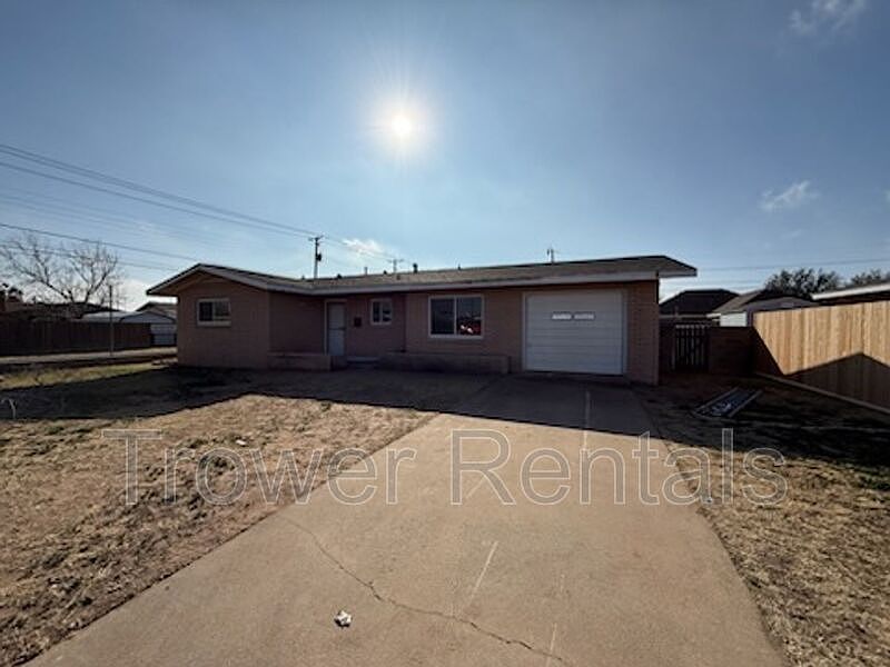 1st image of 1632 E 37th St