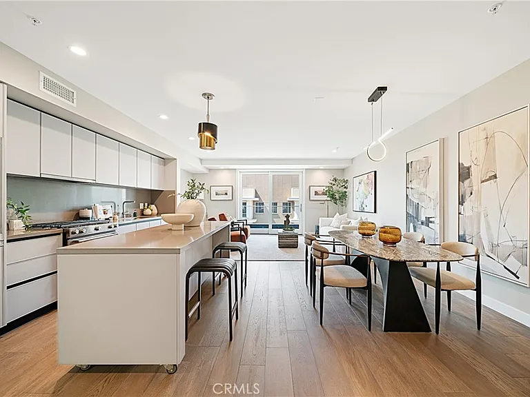 39 S Los Robles Ave #6010 — Photo 10