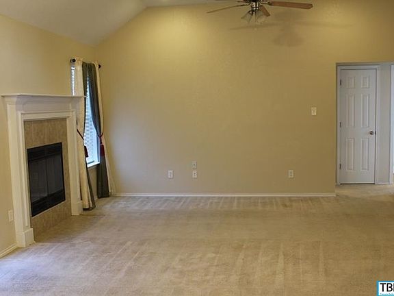 3rd image of 1203 Woodhollow Dr