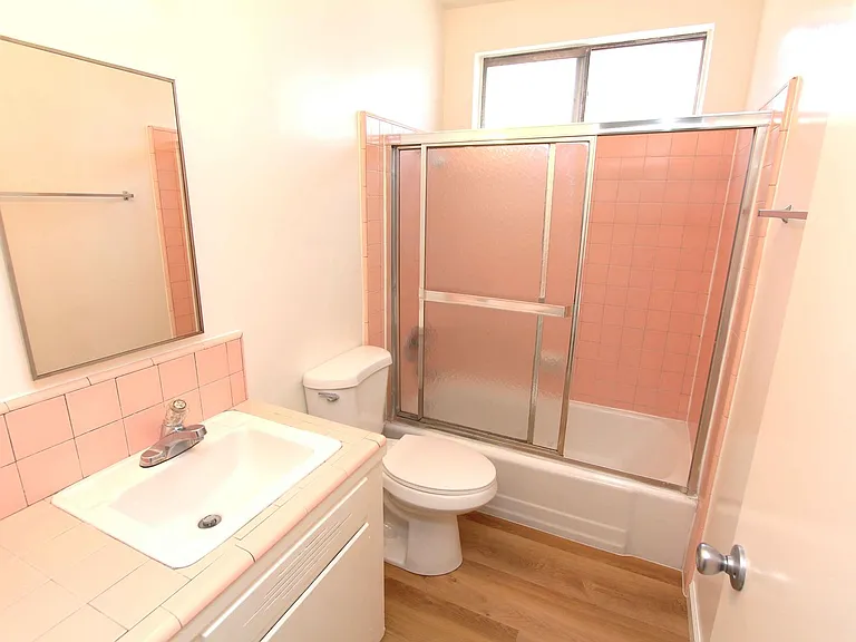 7435 Canby Ave — Photo 11