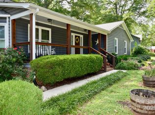 5916 Indian Brook Dr, Matthews, NC 28104