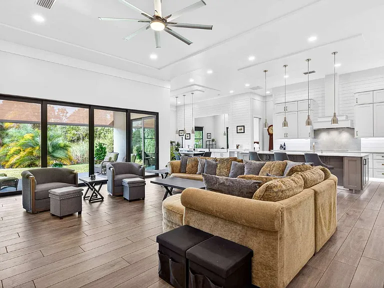 12289 Alamansa Ln — Photo 8