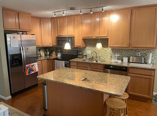 10423 Decatur Cir, Bloomington, MN 55438