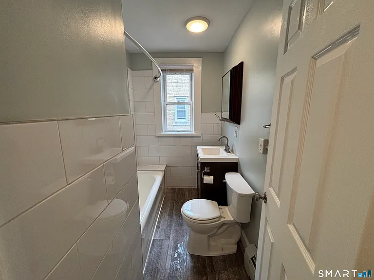 213 Golden Hill St #6F — Photo 10