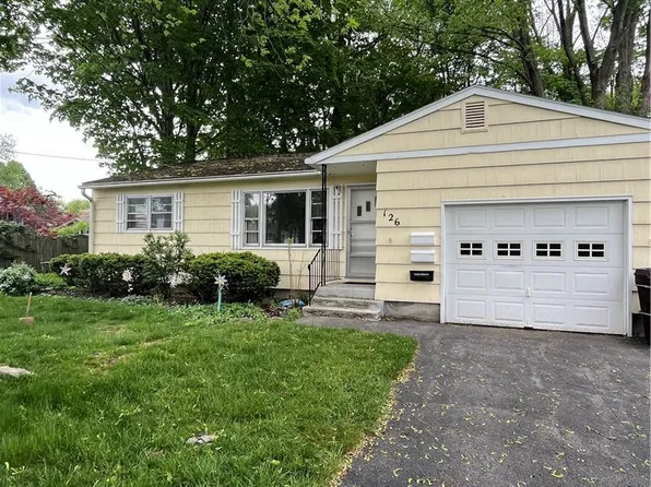126 River Park Dr, Liverpool, NY 13090