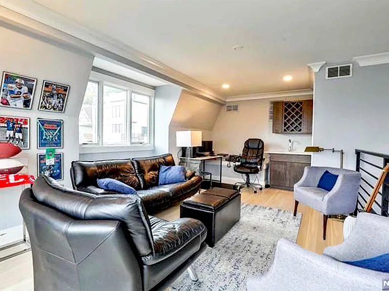 36 Myrtle Ave #A — Photo 19