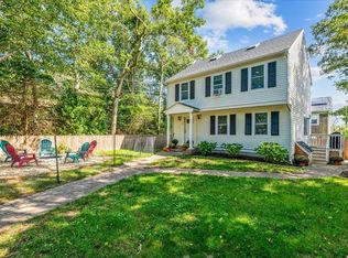 75 Hillside Dr, Plymouth, MA 02360