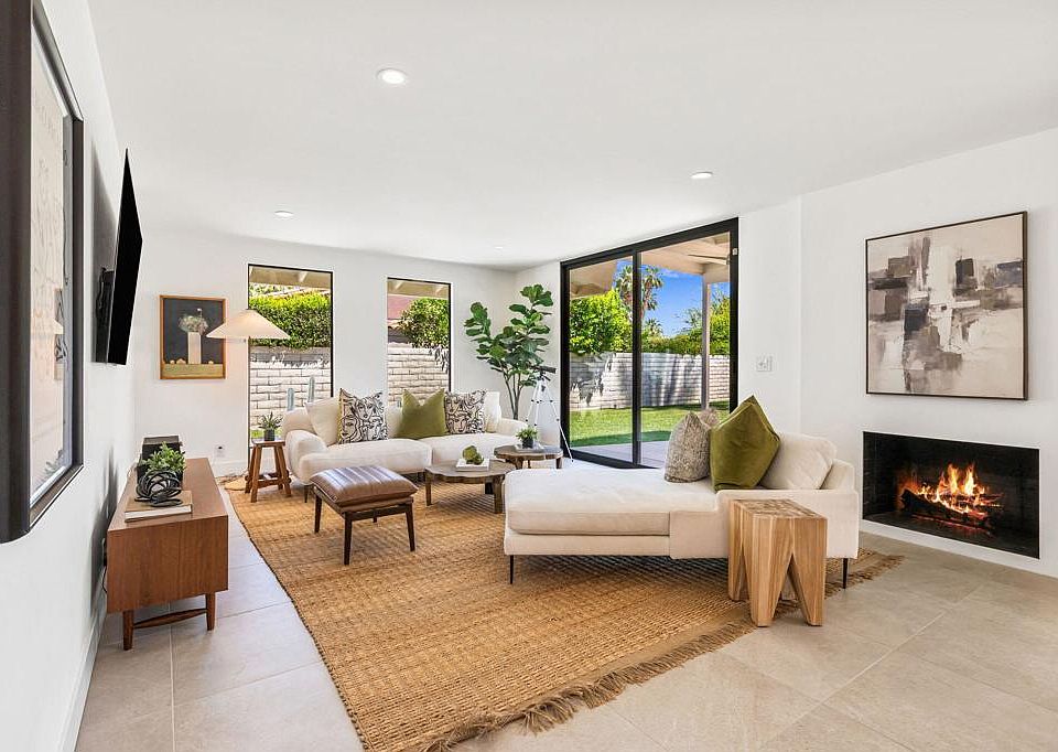1st image of 75370 Desert Valley Ln