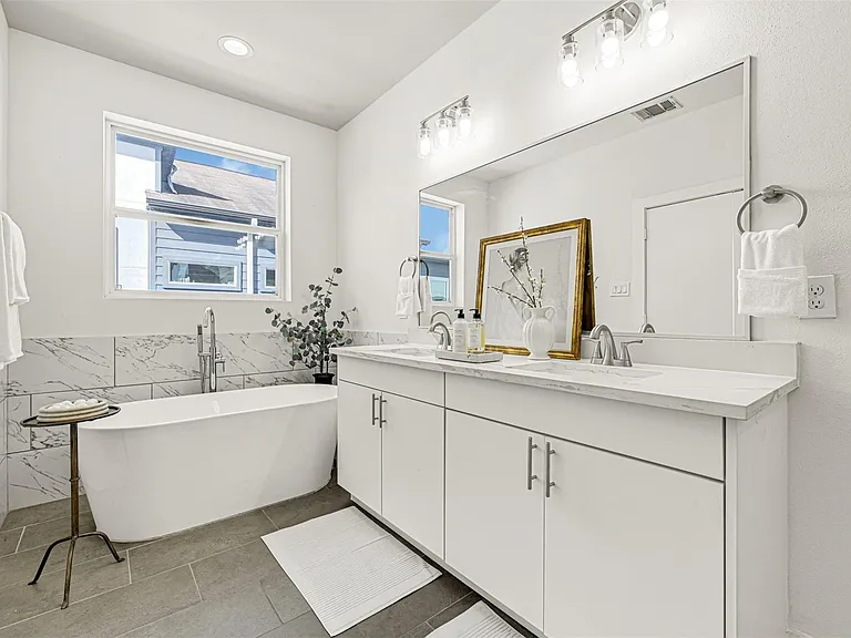 3313 Baer St — Photo 23