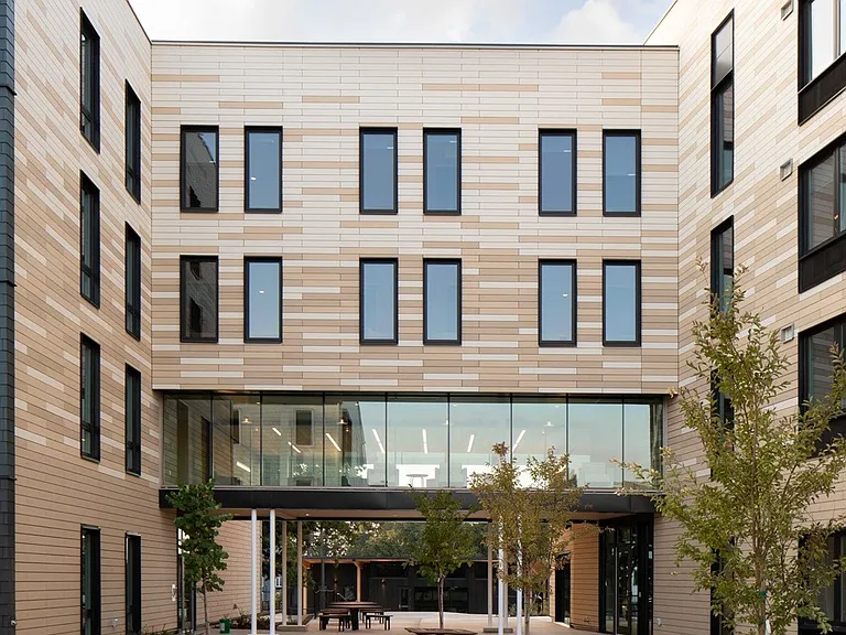 Mahonia Crossing Apartments I — Photo 9
