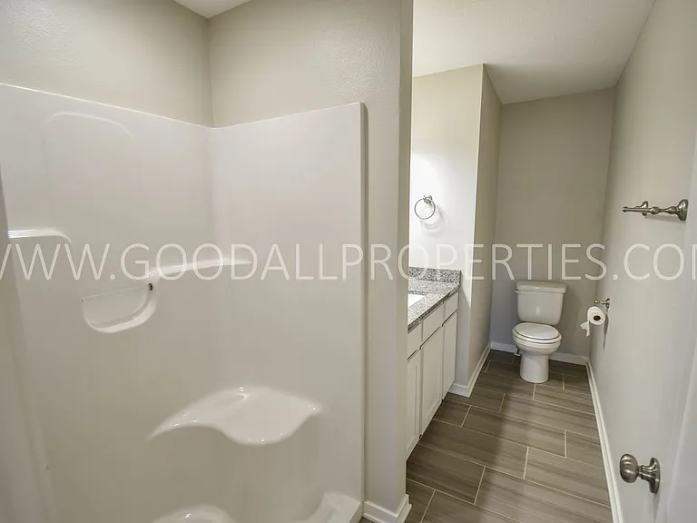 2726 NW Kate Shelley Ln — Photo 15