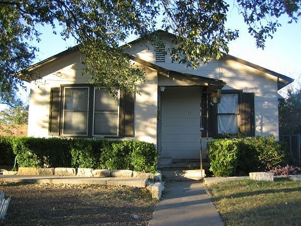 1st image of 843 San Angelo