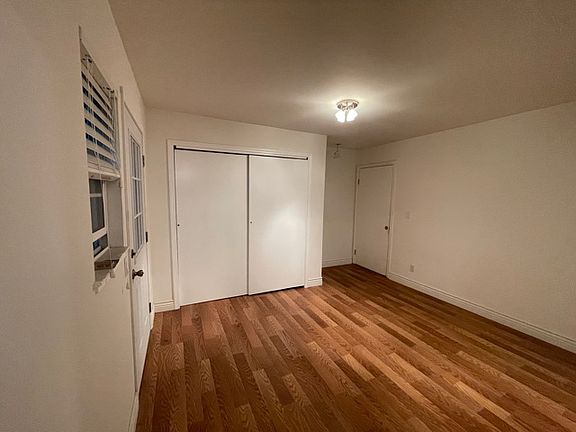 4th image of 45 Sunnyside Ave Unit C