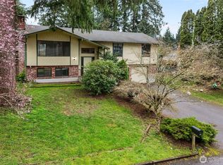 2638 SE Chasewood Ct, Pt Orchard, WA 98366