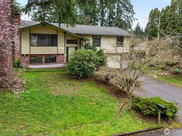 2638 SE Chasewood Court, Port Orchard, WA 98366