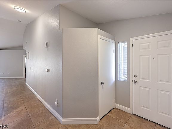 2nd image of 149 Tapatio St