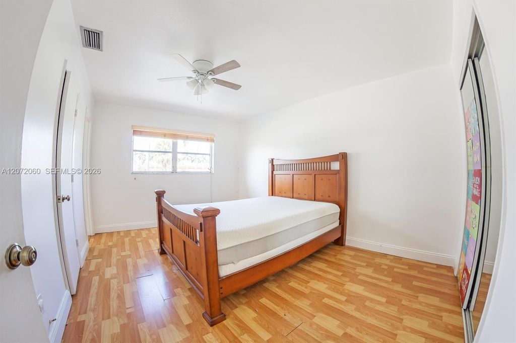 344 SW 1st St APT 6, photo 8