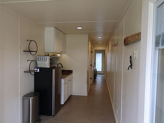 2nd image of 1399 Klett Ranch Rd