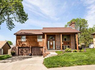 1918 Winona Cir, Junction City, KS 66441