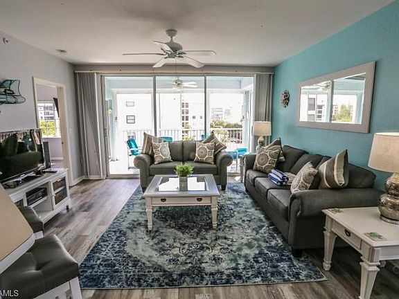 3rd image of 22736 Island Pines Way APT 403