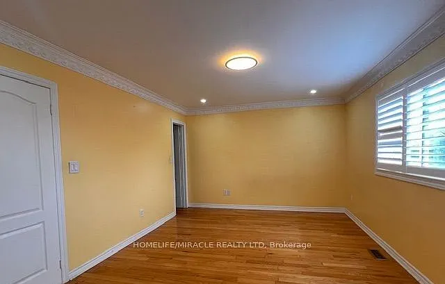 34 Westbrook Ave — Photo 16