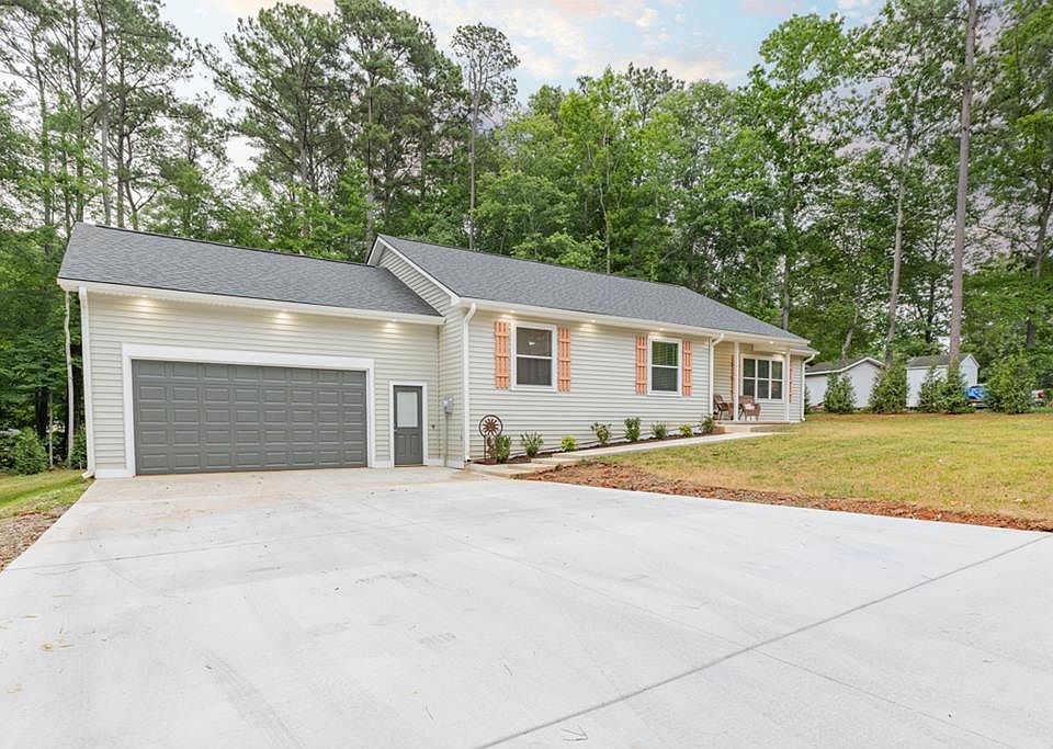 1st image of 116 Magnolia Ct