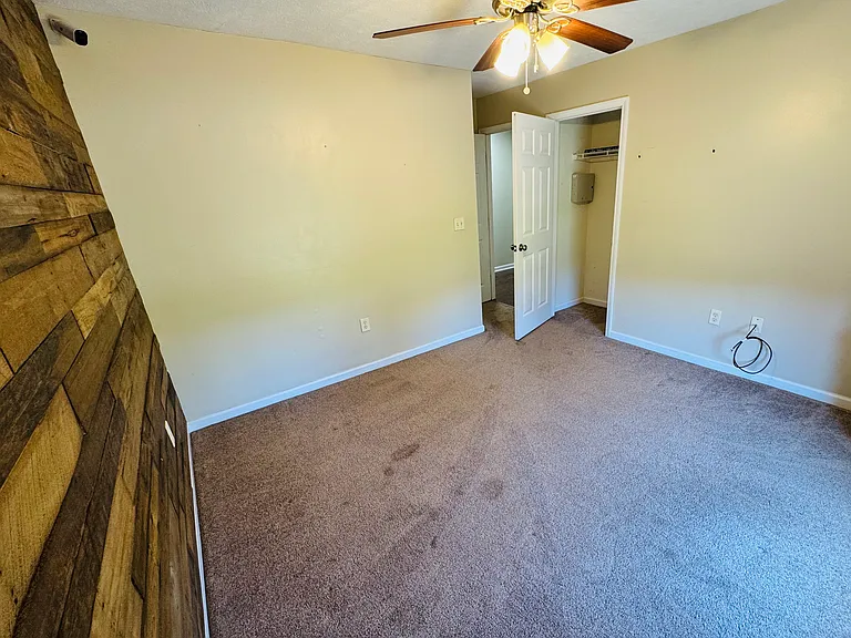 6832 Greenbrook Dr — Photo 20