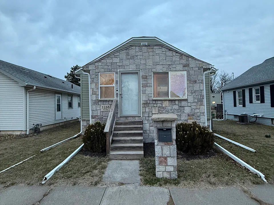 3236 5th Ave