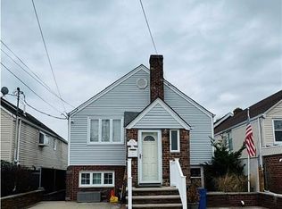 163-44 95th St, Howard Beach, NY 11414