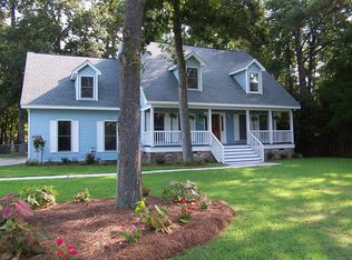 484 E Wimbledon Dr, Charleston, SC 29412