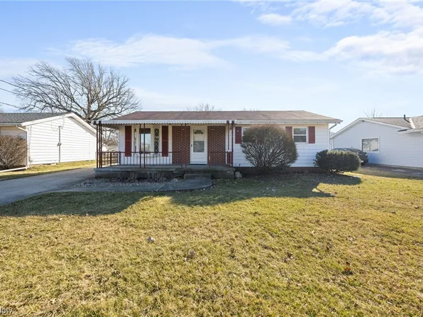 2142 Homewood Dr, Lorain, OH 44055