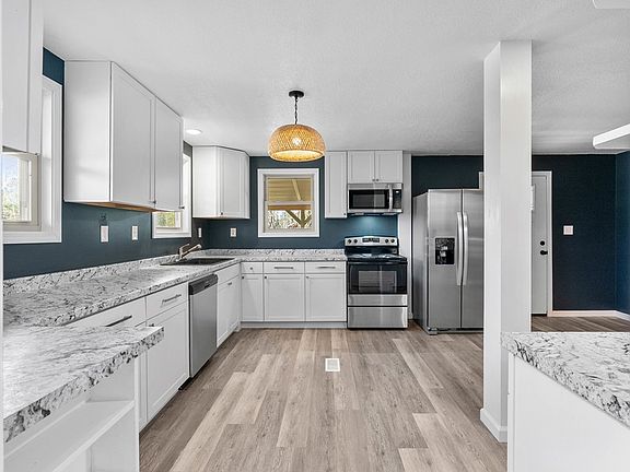 4th image of 17419 Highway 76 W