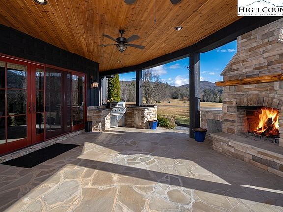 3rd image of 149 Meadow Knoll Court