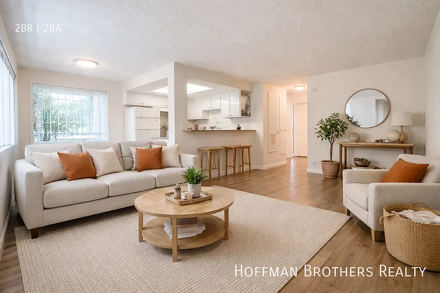 815 Centinela Ave #107