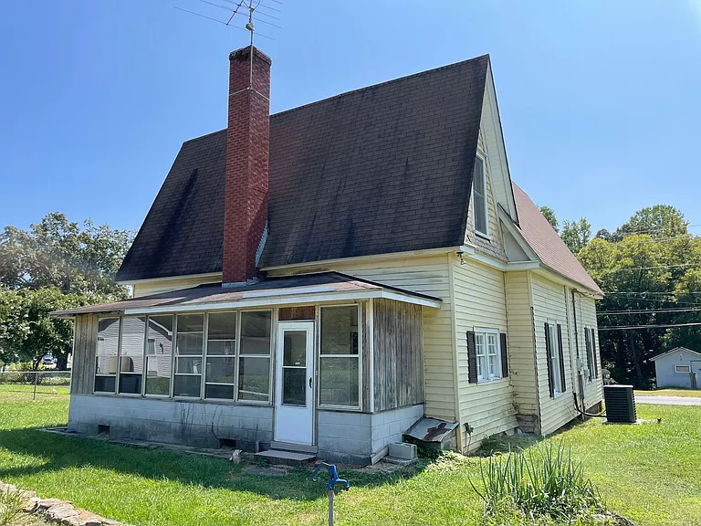 626 Eldorado St — Photo 20