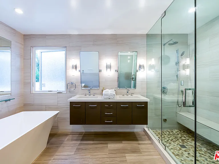 3490 Wonder View Pl — Photo 26