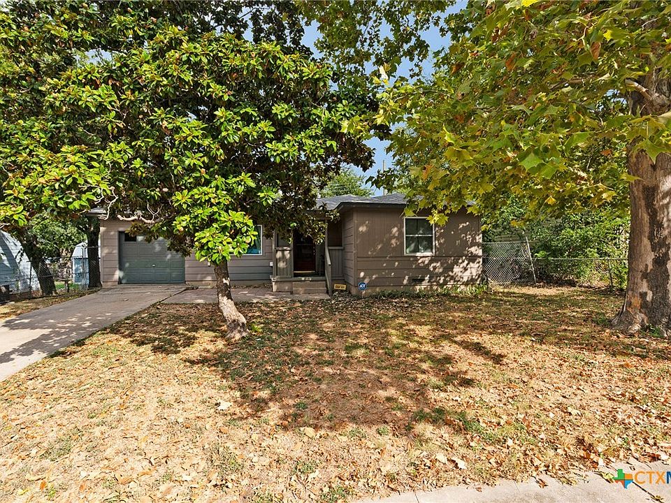 1st image of 309 Ash St